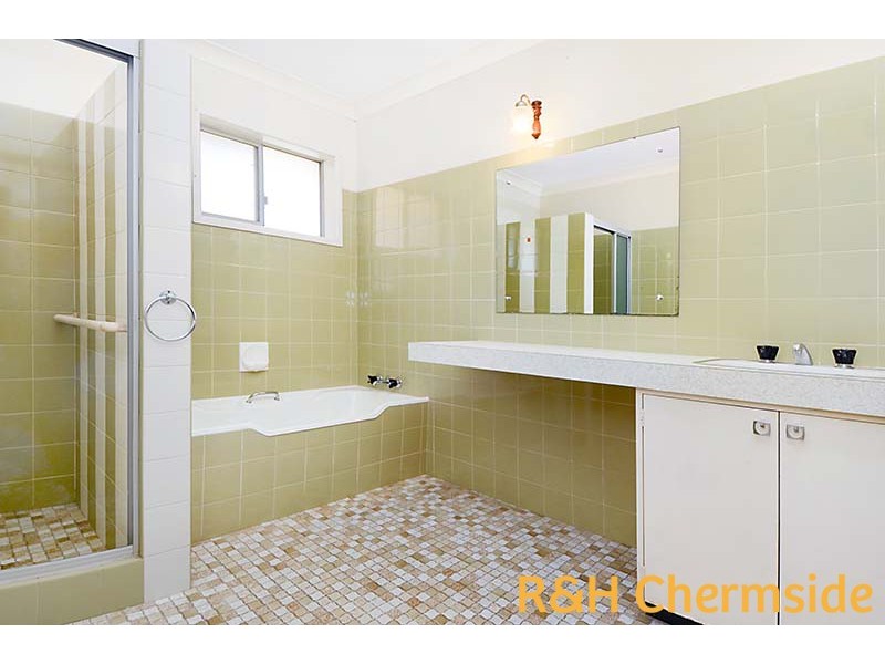 15 Hillhouse St, Aspley QLD 4034