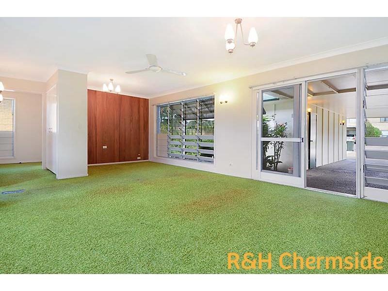 15 Hillhouse St, Aspley QLD 4034