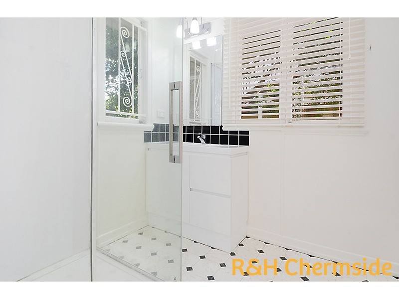 384 Rode Rd, Chermside QLD 4032