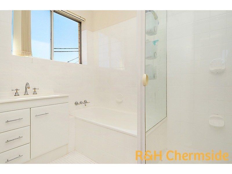 4/12 Bruce St, Chermside QLD 4032