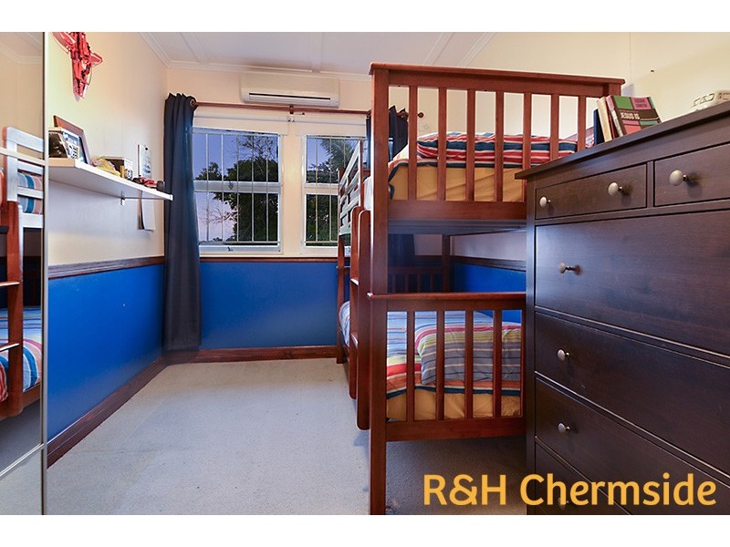 32 Pullford Street, Chermside West QLD 4032