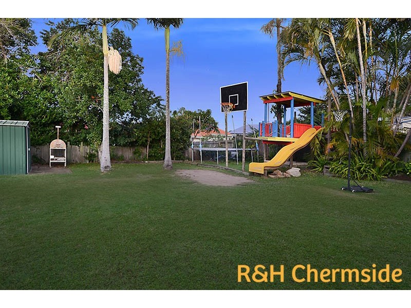 32 Pullford Street, Chermside West QLD 4032