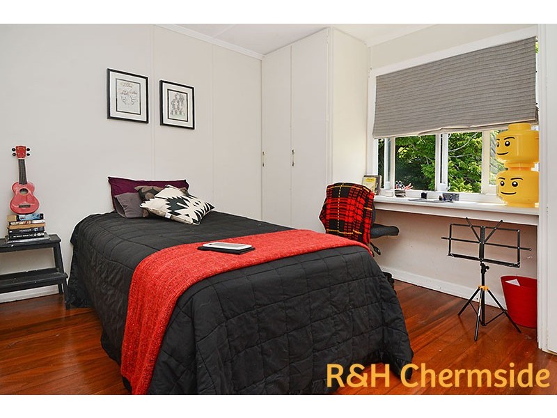 15 Dulendella Street, Zillmere QLD 4034