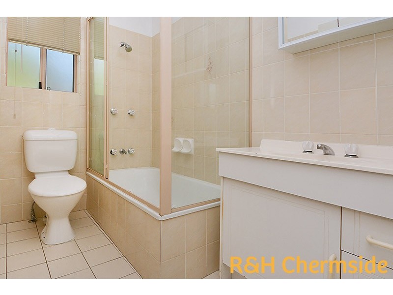 2/15 Norman Dve, Chermside QLD 4032