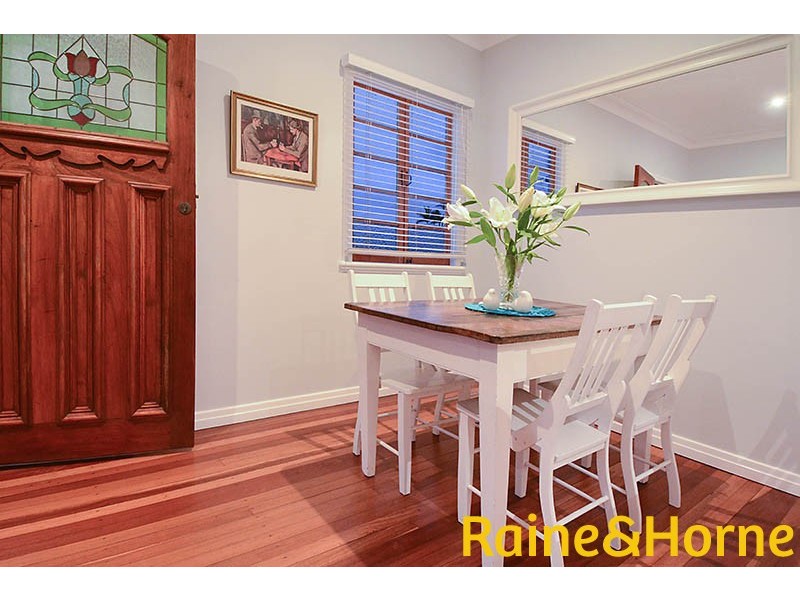 12 Darling Street, Sandgate QLD 4017