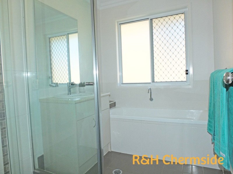 71 Castlewellan Cct, Warner QLD 4500