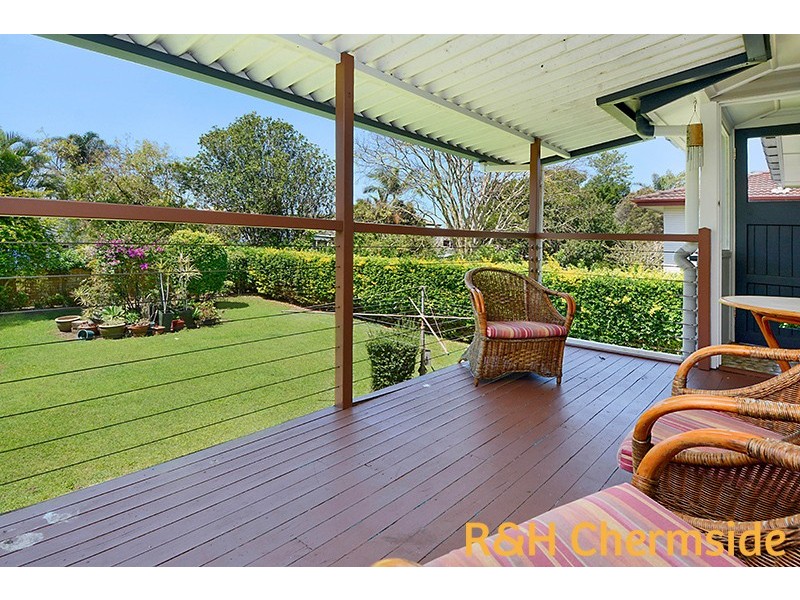 12 Caronga St, Wavell Heights QLD 4012