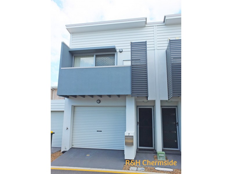 7 Cascade Lane, Fitzgibbon QLD 4018