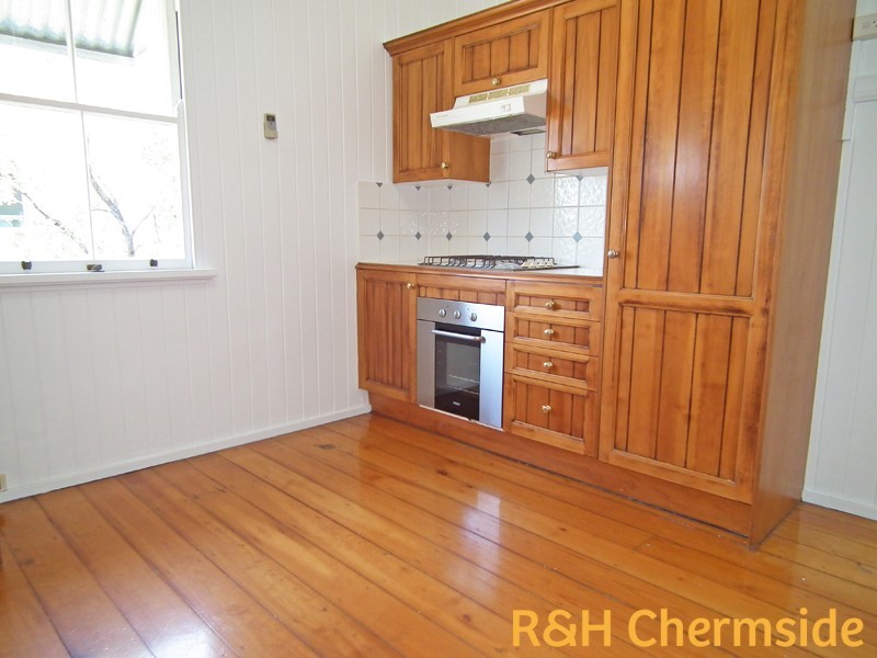 10 Gordon St, Gordon Park QLD 4031