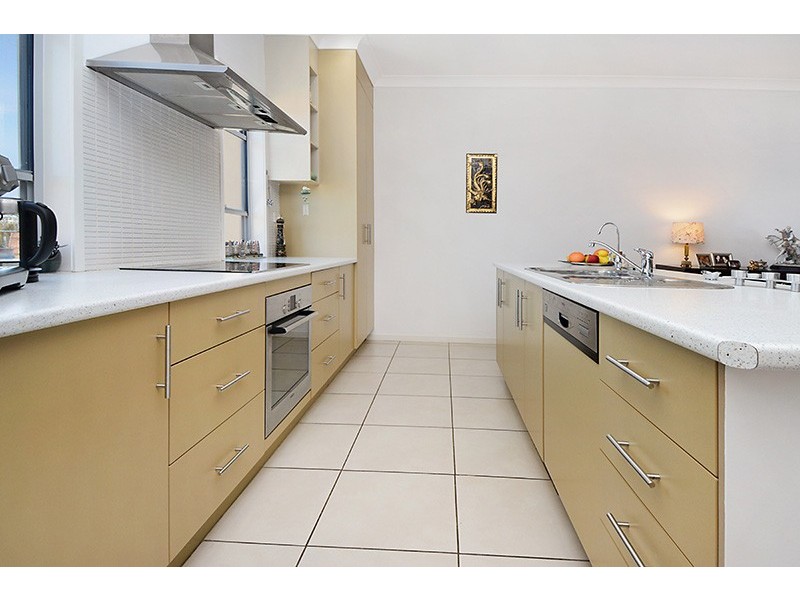 4 / 415 – 417 Scarborough Rd, Scarborough QLD 4020