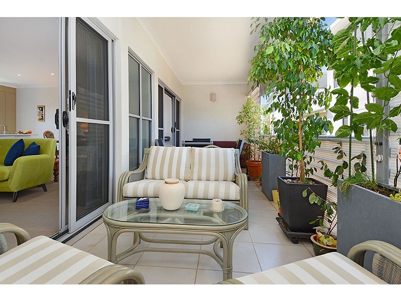 4 / 415 – 417 Scarborough Rd, Scarborough QLD 4020