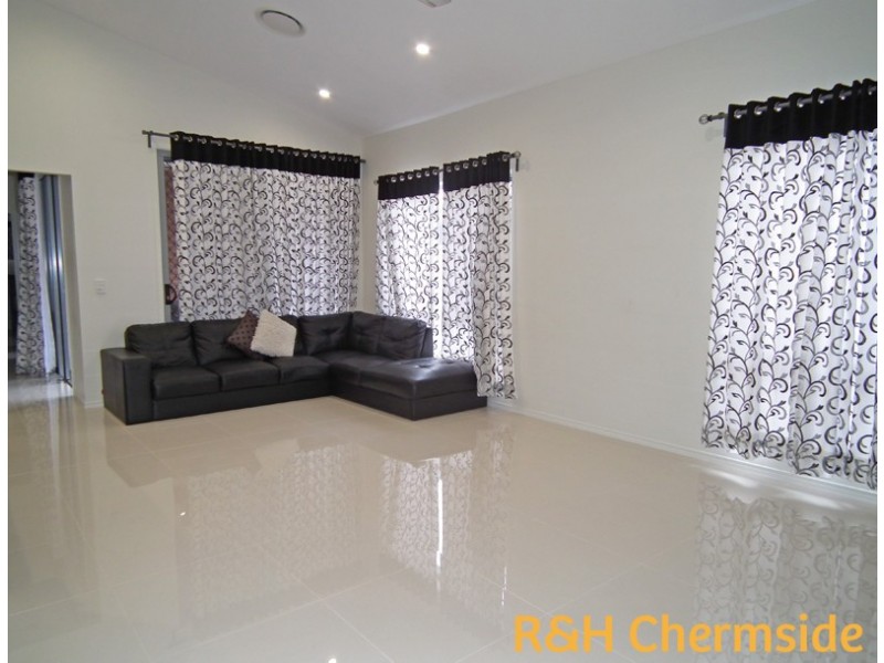 35 Blue Mountains Cres, Fitzgibbon QLD 4018