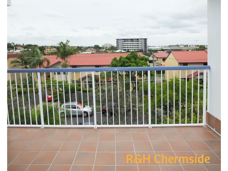6/27 Norman Drive, Chermside QLD 4032