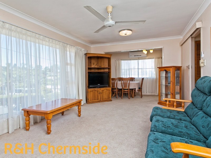 4 Brewster Street, Stafford Heights QLD 4053