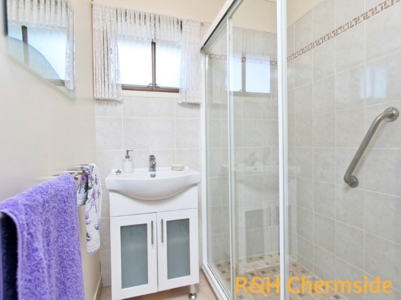 4 Brewster Street, Stafford Heights QLD 4053