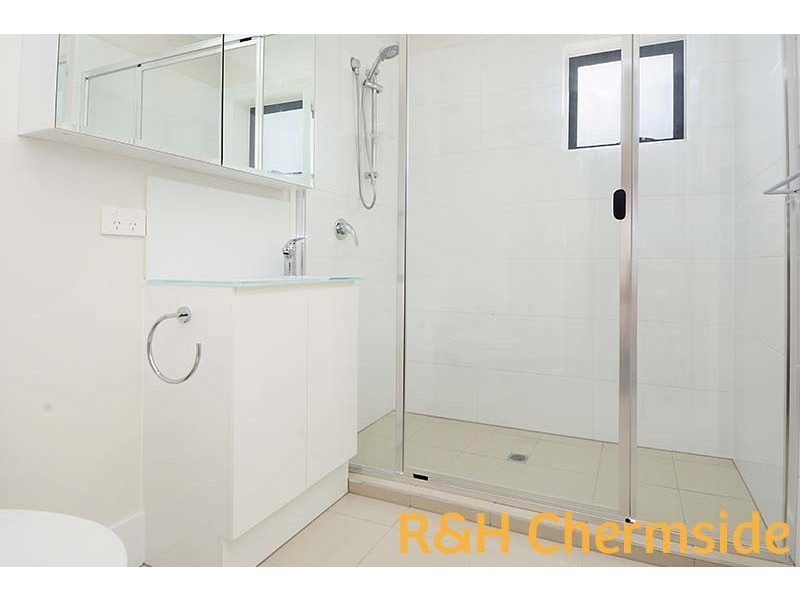 1/9 Greenbank St, Chermside QLD 4032