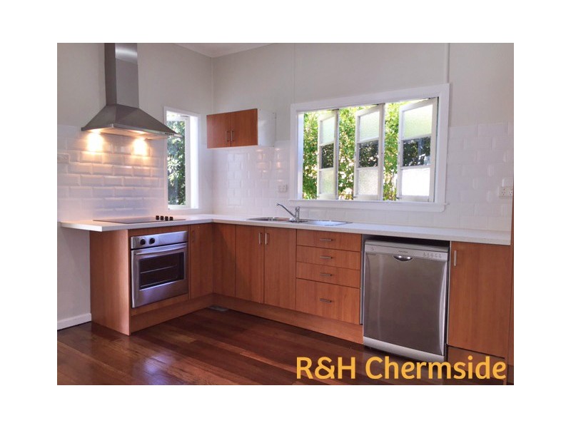 319 Beaconsfield Tce, Brighton QLD 4017
