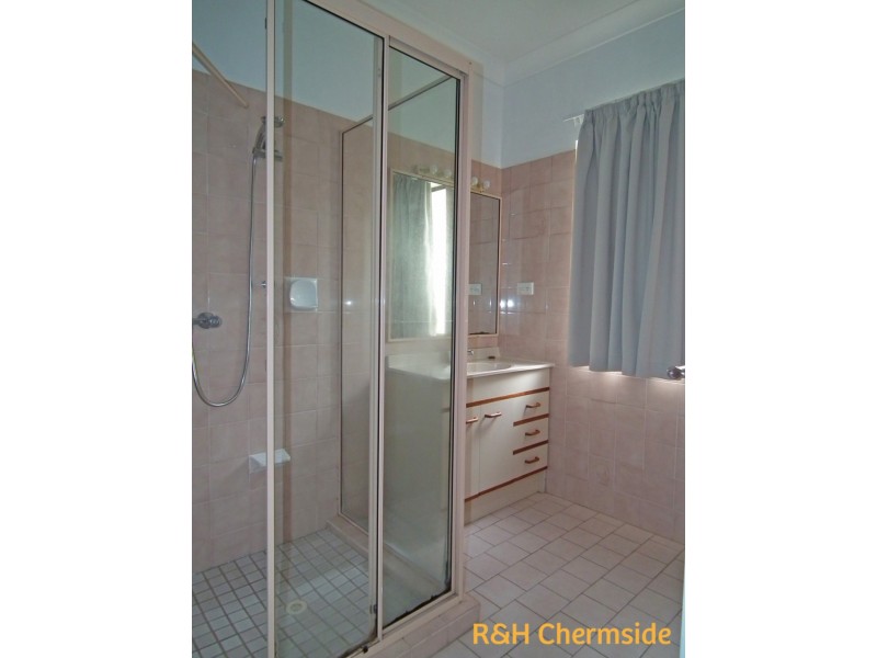 4 Savalas St, Mcdowall QLD 4053