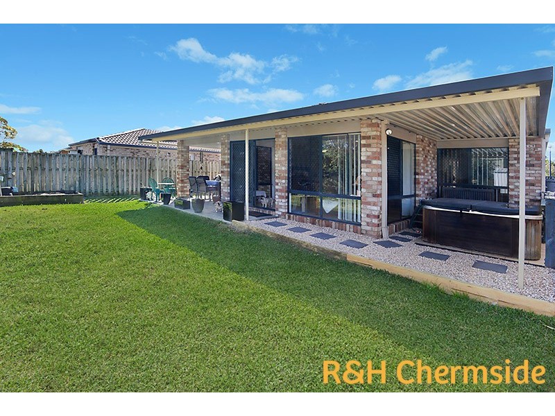 16 Village Way, Bracken Ridge QLD 4017