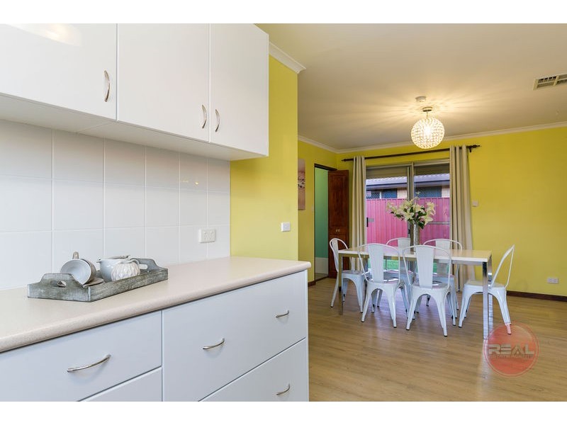 27 Serenade Crescent, Aberfoyle Park SA 5159