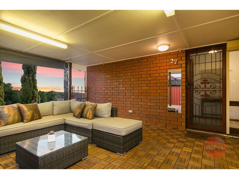 27 Serenade Crescent, Aberfoyle Park SA 5159