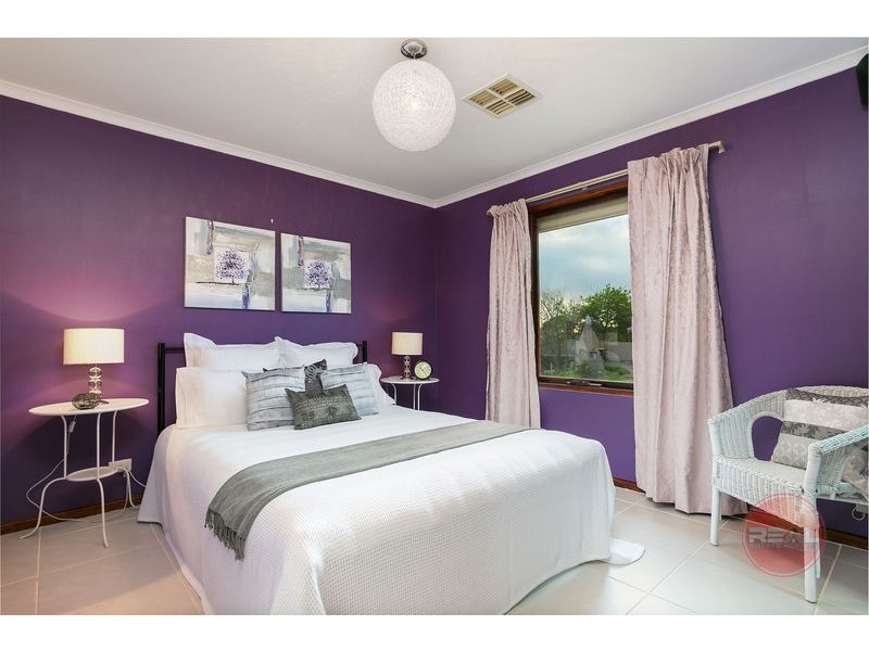 27 Serenade Crescent, Aberfoyle Park SA 5159
