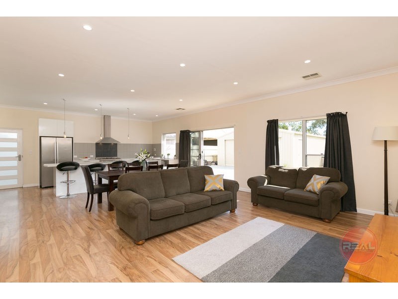 12 Pethick Terrace, Marion SA 5043