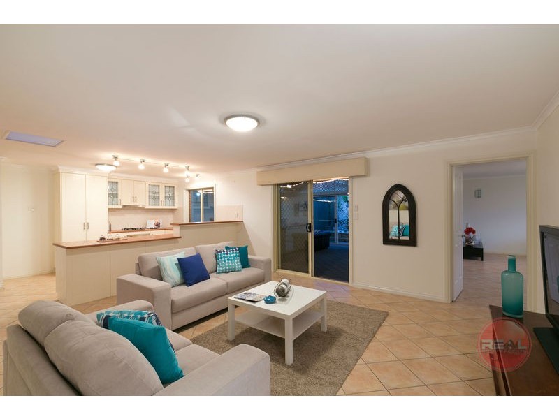 16 Brooklyn Drive (Hallett Cove Heights Estate), Hallett Cove SA 5158