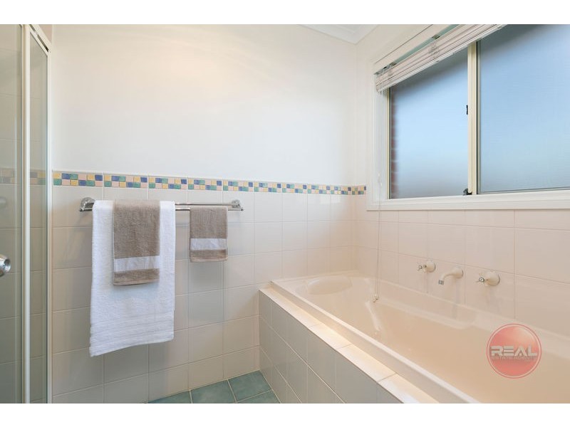 16 Brooklyn Drive (Hallett Cove Heights Estate), Hallett Cove SA 5158