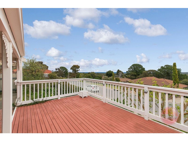12 Panorama Drive, Aberfoyle Park SA 5159