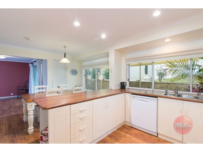 12 Panorama Drive, Aberfoyle Park SA 5159