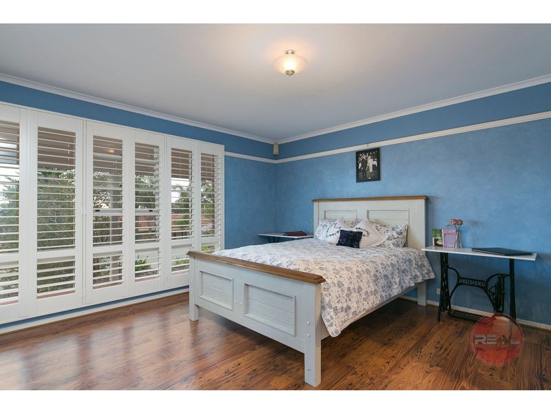 12 Panorama Drive, Aberfoyle Park SA 5159