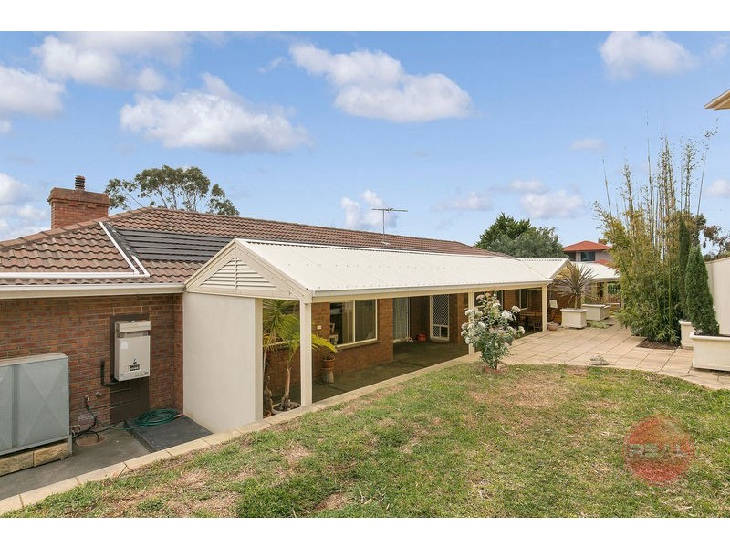 12 Panorama Drive, Aberfoyle Park SA 5159