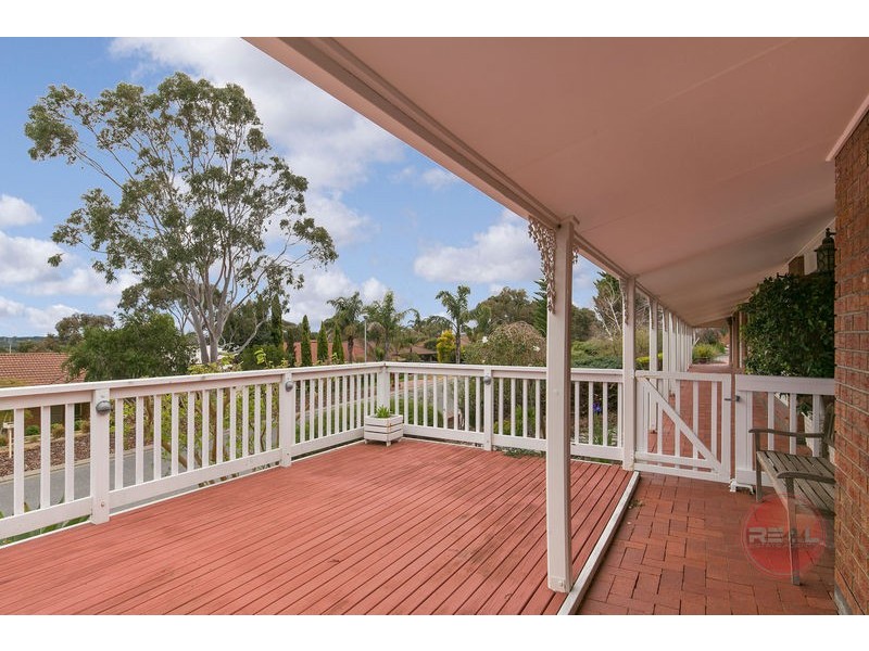 12 Panorama Drive, Aberfoyle Park SA 5159