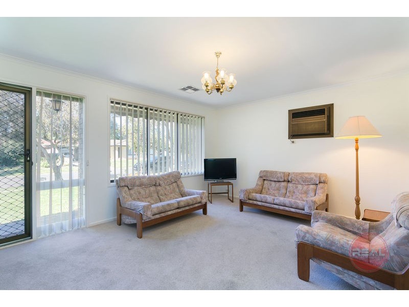 8 Lynly Court, Morphett Vale SA 5162