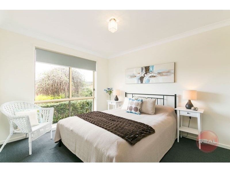 10 Excelsior Grove, Woodcroft SA 5162