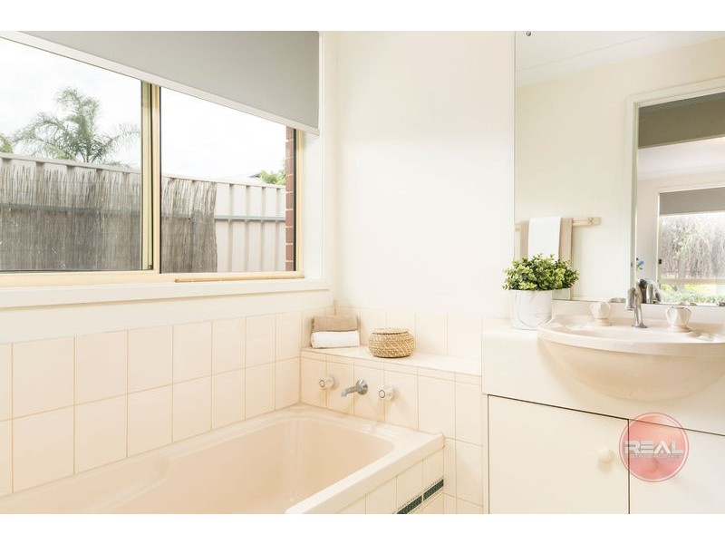 10 Excelsior Grove, Woodcroft SA 5162