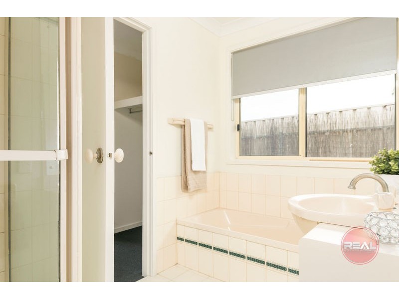 10 Excelsior Grove, Woodcroft SA 5162