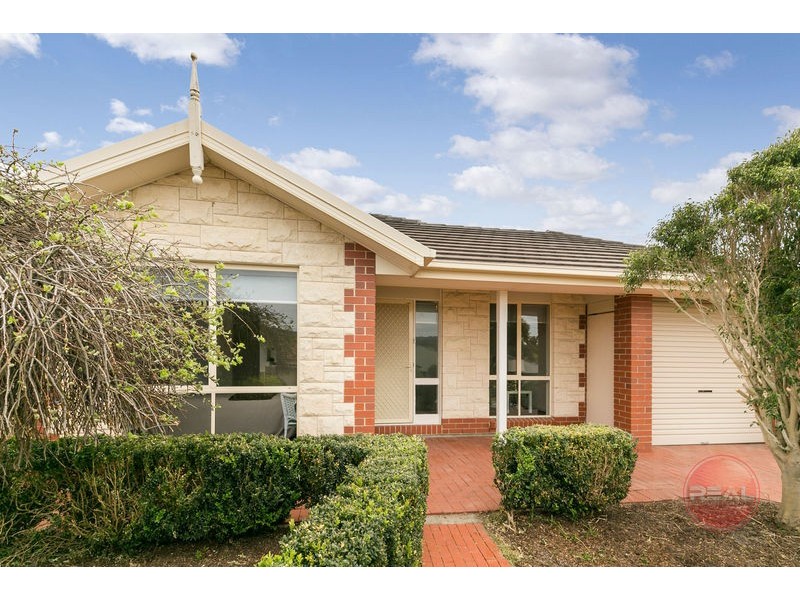 10 Excelsior Grove, Woodcroft SA 5162