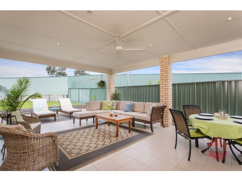 2 Holly Court, Mawson Lakes SA 5095