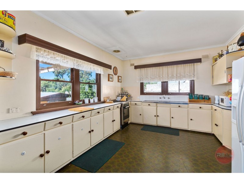 1 Lyall Avenue, Panorama SA 5041