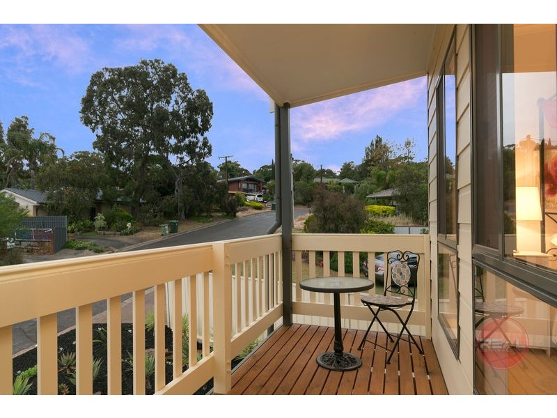 1a Nightingale Crescent, O’halloran Hill SA 5158