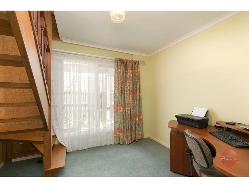 12 Tora Court, Park Holme SA 5043