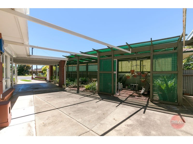 12 Tora Court, Park Holme SA 5043