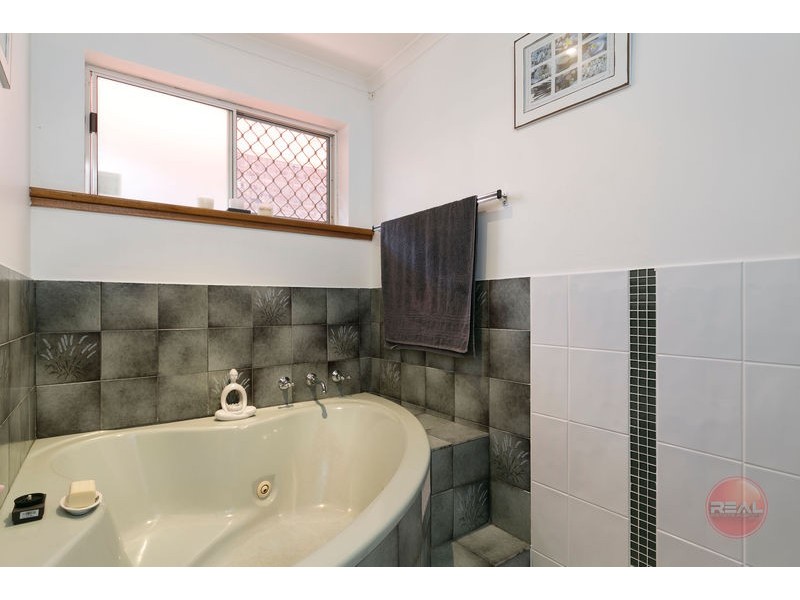 23 Banksia Road, Aberfoyle Park SA 5159