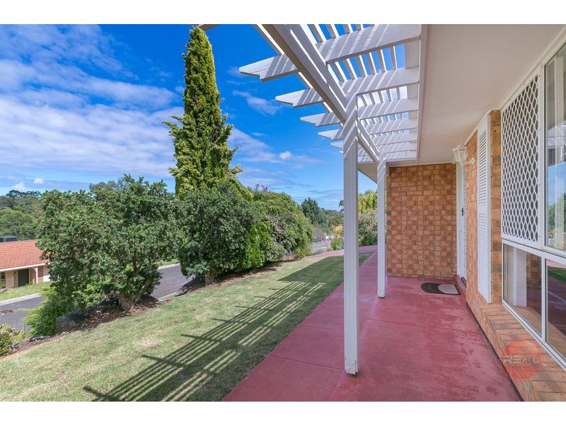 23 Banksia Road, Aberfoyle Park SA 5159