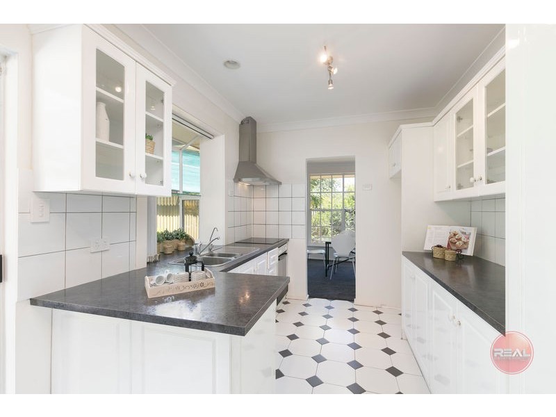 13 Stanlake Avenue, St Marys SA 5042