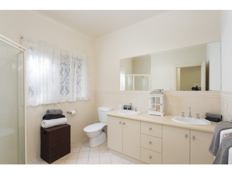 2 Village Court, Aldgate SA 5154