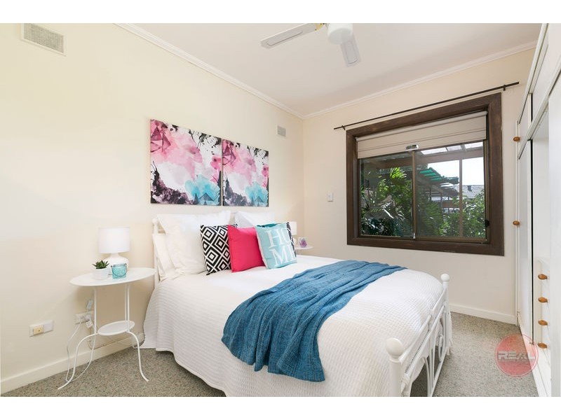 21 Duncan Avenue, Park Holme SA 5043