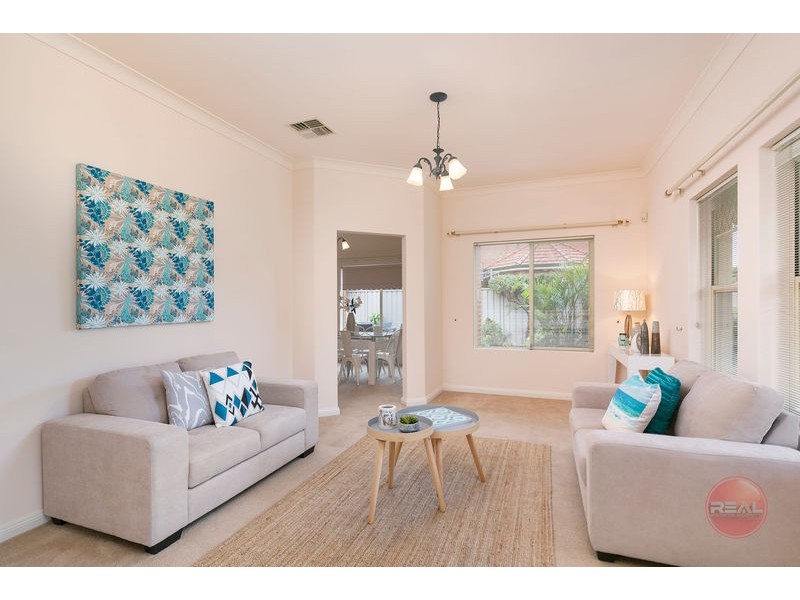 8 Waverley Terrace, Hove SA 5048